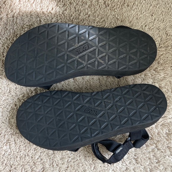Teva Black Platform Sandals - Picture 4 of 4